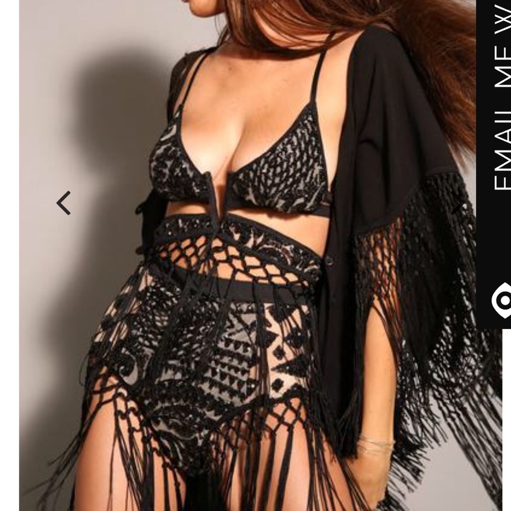 East n west label SET